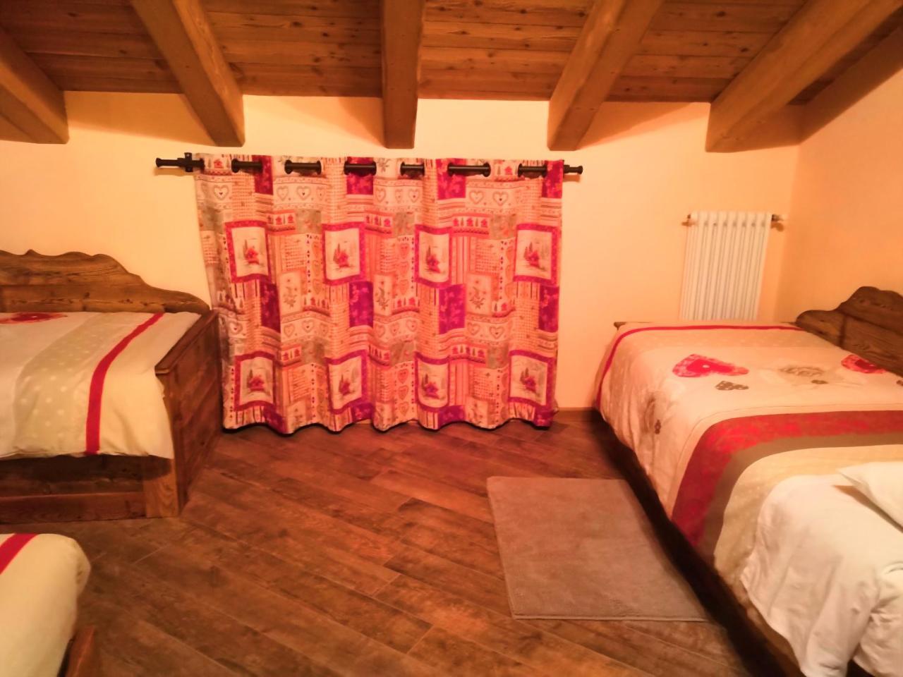Ferienwohnung Souvenir De Tsaneli Roisan Exterior foto